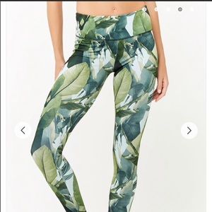 Active Palm Leaf Print Leggings